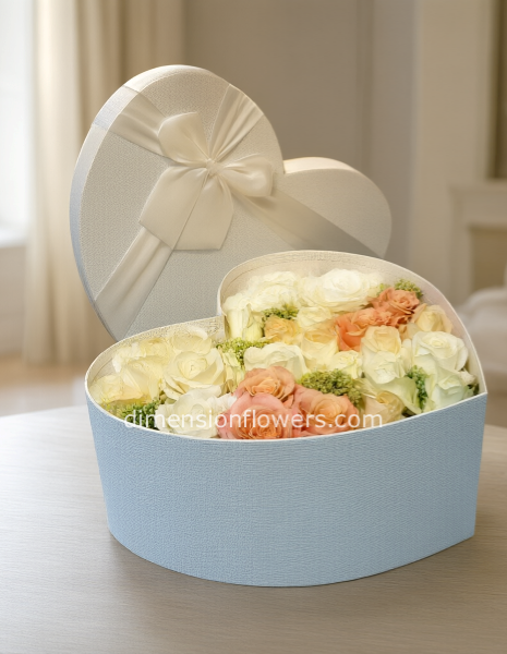 flowerbox a forma di cuore con rose colori pastello